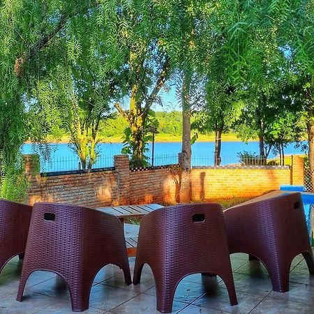 La Casa Del Lago Urugua-I Villa Puerto Iguazu Luaran gambar