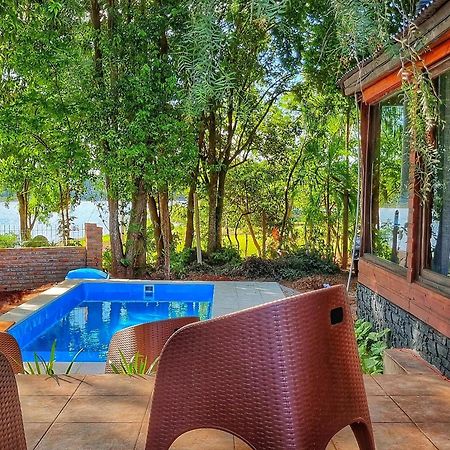 La Casa Del Lago Urugua-I Villa Puerto Iguazu Luaran gambar