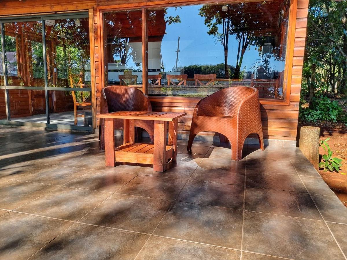 La Casa Del Lago Urugua-I Villa Puerto Iguazu Luaran gambar