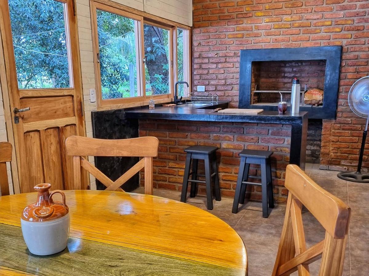 La Casa Del Lago Urugua-I Villa Puerto Iguazu Luaran gambar