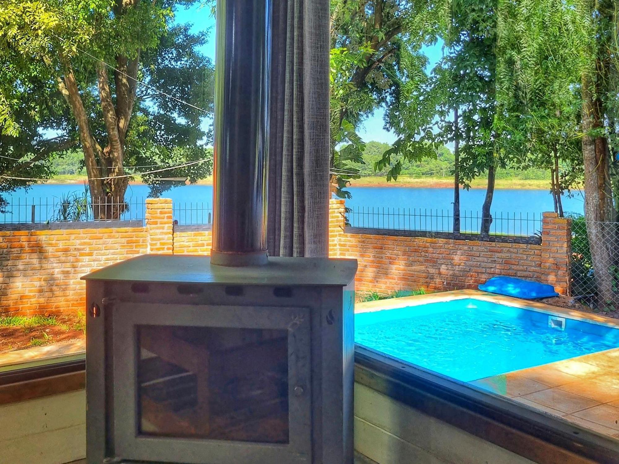 La Casa Del Lago Urugua-I Villa Puerto Iguazu Luaran gambar