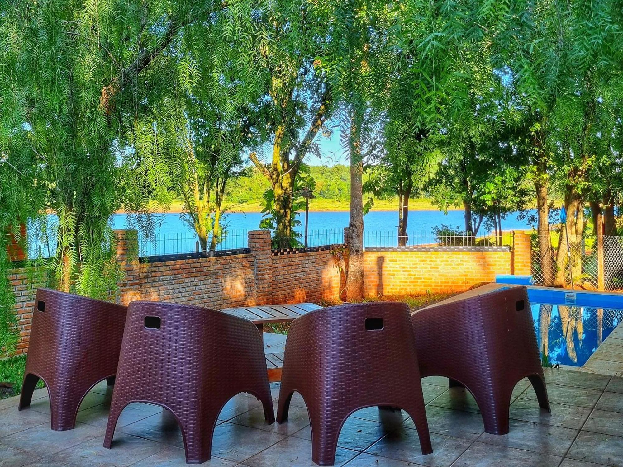 La Casa Del Lago Urugua-I Villa Puerto Iguazu Luaran gambar